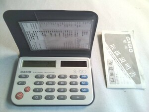 レトロ！美品★CASIO カシオ　電卓　カードタイプ　ソーラータイプ　8桁　SL-720L　取説付き★ 動作品