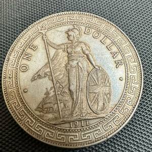 古銭 イギリス　壹圓　一円　1911香港 大型銀貨　AC5 1ドル　記念硬貨　海外コイン　一圓 重さ26.4g 美品