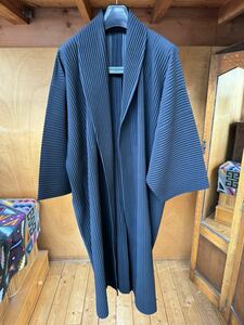 HOMME PLISSE ISSEY MIYAKE 黒 美品