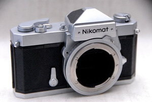 （綺麗）Nikon ニコン Nikomat 昔の高級一眼レフカメラ FT-Nボディ 希少な作動品（腐食なし）