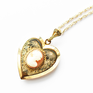 Antique　1930s’　12Ｋ　heart motif　shell cameo　locket pendant