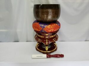 ◆新品◆手打ち 大徳寺リン 9寸 木製朱塗 丸金台セット◆丸布団◆直径27cm 大徳寺りん おりん リン 磬子 仏壇 仏具 寺院仏具