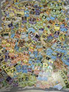 【1円スタート】ポケモンカード 旧裏面 まとめ売り　爆量　コレクション　大量　引退品　当時物　マークなし　他にも1円から多数、出品