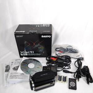 K) SANYO サンヨー Xacti DMX-FH11 ブラック デジタルビデオカメラ デジカメ 説明書 通電確認済 D1902
