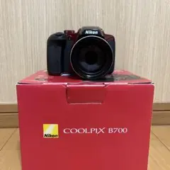 COOLPIX B700