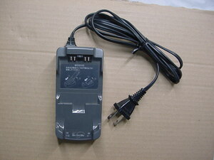 NTT DoCoMo　古い携帯電話機用充電器　N003　です