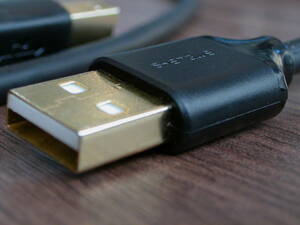 26万 一度聴いたら虜になってしまう オーディオ用USBケーブル 586【Ｅ2】1.5m オーディオ用USBケーブル　脅威の音圧　在庫処分品