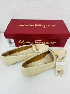 【新品・未使用】Salvatore Ferragamo サルヴァトーレフェラガモ パンプス 4 1/2 D 約22cm