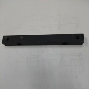 アルミ角板（5052P）−B 艶消し 黒アルマイト済　幅140mm・縦15mm・高さ12mm（1個）　中古品