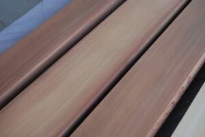 木曽桧 ヒノキ（天然材？） と吉野杉 4本で13800円 角材 材木 木材 新品