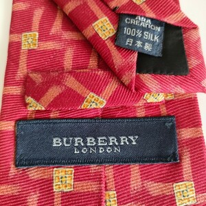 Burberry(バーバリー)赤ネクタイ