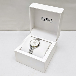 【11770】美品 FURLA フルラ 腕時計 WW00005011L1 シルバー/白文字盤 ストーン付き ラウンド型 クオーツ QZ 2針 稼動品 箱有 レディース
