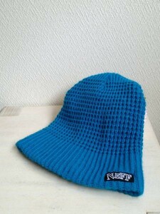 ★NEFF ネフ★綺麗な明るい青の柔らかいワッフルビーニー★ニット帽★