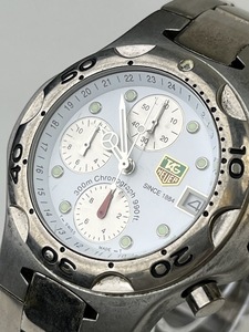 【1円出品】F0531 TAG HEUER タグホイヤー WK1211 200M 腕時計 クロノ QZ クォーツ 白文字盤 デイト 3針 メンズ腕時計 現状不動品