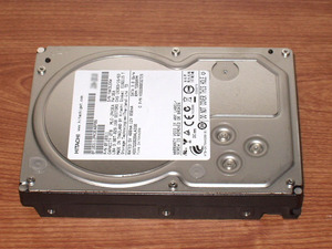 ★ 2TB ★ HITACHI 【 HDS722020ALA330 】 良品 ★X3V