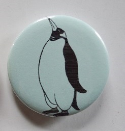 ペンギン缶バッチ、水色、送料無料、オリジナルデザイン、新品