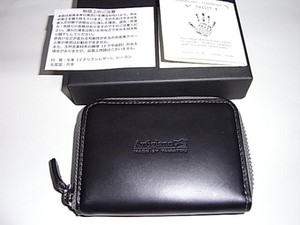 ■新品 定価7.4千円 日本製■山藤 Tito Alonso イタリアンレザー キーケース（外側カード入×１、内側カード入×１、キーリング×３）黒