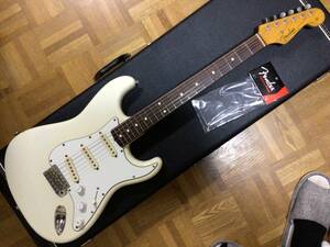 JVシリアル期！　Fender Japan ST62-85 人気のホワイトローズ。