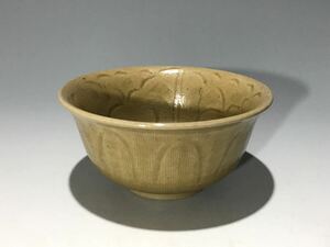 中国美術 唐物コレクター 元時代 龍泉窯青磁茶碗 時代物