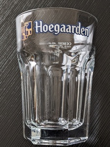 Hoegaarden ヒューガルデン　ベルギービール　ビアグラス　厚手　容量350ｃｃ　高さ13ｃｍ　経9ｃｍ　ゆうパック60サイズ値引き有り