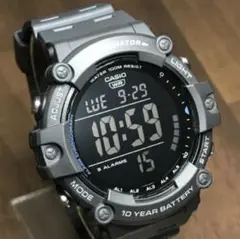 カシオ　デジタル腕時計　未使用品　海外モデル　ビッグフェイス　プレゼント
