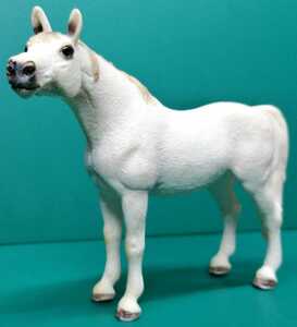 Schleich　馬　白　シュライヒ　フィギュア