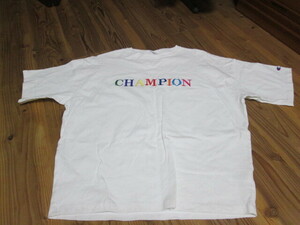 チャンピオンの可愛いTシャツ　M 美品