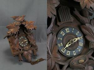 木製　鳩時計　ジャンク品　/　ヴィンテージ　アンティーク　中古品　柱時計　掛時計　インテリア　レトロ　古時計　立体彫刻　振り子時計