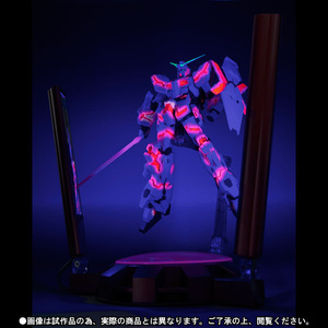 魂ウェブ 限定 ROBOT魂 ユニコーンガンダム （サイコフレーム発光仕様）GLOWING STAGEセット UNICORN GUNDAM D.M.GLOWING STAGE SET figure