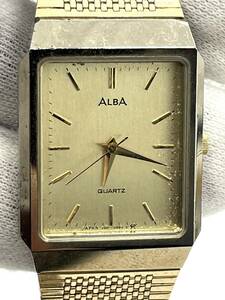【電池切れ/バックル金具閉まらず】SEIKO セイコー ALBA アルバ クォーツ 腕時計 ゴールド文字盤 レクタンギュラー レディース V801-5100