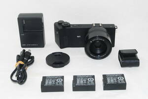 ★良品★SIGMA シグマ dp3 Quattro クアトロ バッテリー3個付き♪