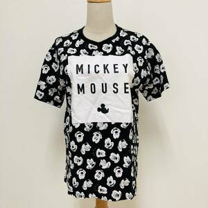 YH0051 DISNEY ディズニー Tシャツ 半袖 丸首 プリント ミッキー 人気 M 黒 白 綿100％ 総柄 万能 上質 古着 ベーシックカジュアルスタイル