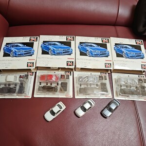 タカラ STRUCTURE MODEL Vol.1 SKYLINE GT-R 1/64スケール 7台セット（組み立て済みBNR32コンプリート3台、ブリスター未開封4台）