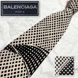 ■美品■BALENCIAGA バレンシアガ　ネクタイ　スクエア　総柄　アイボリー×ブラック　ビジネス