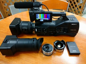 SONY レンズ交換式 NXCAM カムコーダー ビデオカメラ「NEX-EA50J」＋別売りレンズ・メモリ　セット