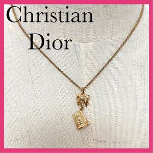 Christian Dior クリスチャンディオール　ネックレス ロゴ アクセサリー リボン CDロゴ ゴールド系 帽子 ハット