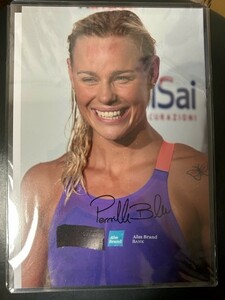 競泳デンマーク女子代表　パーニル・ブルメ選手直筆サイン写真（ホログラム証明書付き！）