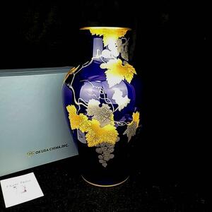 ◇美品 ◆ 大倉陶園　OKURA 瑠璃金蝕ぶどう　金彩 花瓶　花生　36㎝ フラワーベース 箱つき