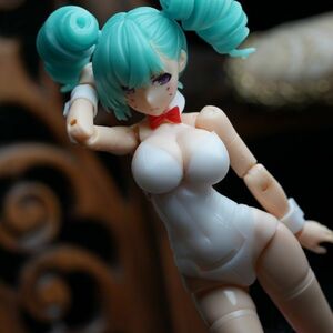 メガミデバイス バニーガール(白) ボディパーツ ※改造パーツのみ※ カラーレジン 改造パーツ カスタム パーツ キット 樹脂