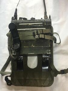 米軍軍用無線機　AN/PRC−25 ベトナム戦争　可動　背負子　ハンドセット　予備バッテリー　セット