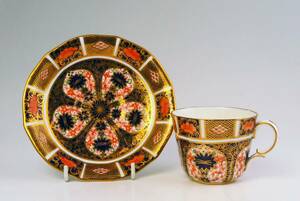 　R・C・ダービー　　＝　カップ＆ソーサー　　1128 IMARI　(1級品)