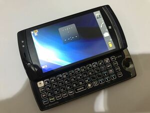 【訳あり】Fujitsu LOOX F-07C Docomo 世界最小Windows7ケータイ 富士通　ドコモ　携帯電話PC