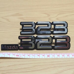 当時物 未使用 マツダ Mazda 323 ファミリア BD系 エンブレム 前後2種 旧車