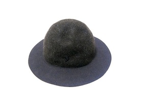 オーストリア製 Muhlbauer ミュールバウアー ブローチ付き 上品なハット 帽子