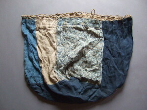 超逸品珍品明治‐昭和初期ごろ富山地方の江戸期の布大きな米袋？什器袋つぎはぎboro布の古民藝藍染絣