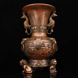 中國唐物 清代 純銅純手雕嵌寶石雙耳三獅足花瓶 時代物 古美術 極細工 賞物 擺件 NW30