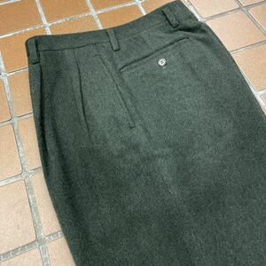 【コスパ最高】超厚手生地 フカキ　スラックス/新品未使用　激安/サイズS 緑系グリーン/起毛　暖かパンツ　2タック 日本製