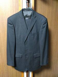 メンズ　シングルスーツ　A4　90-78-165　濃いグレー　中古良品　TRAPEZIO