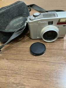 m4d5 TOSHIBA PDR-M70 Allegretto 3.3MEGA デジタルカメラ 東芝　カメラ