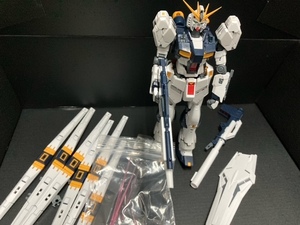 （ジャンク品）RG 1/144 νガンダム 完成品 逆襲のシャア ガンプラ 箱や説明書やパーツ欠品　匿名配送、送料出品者負担